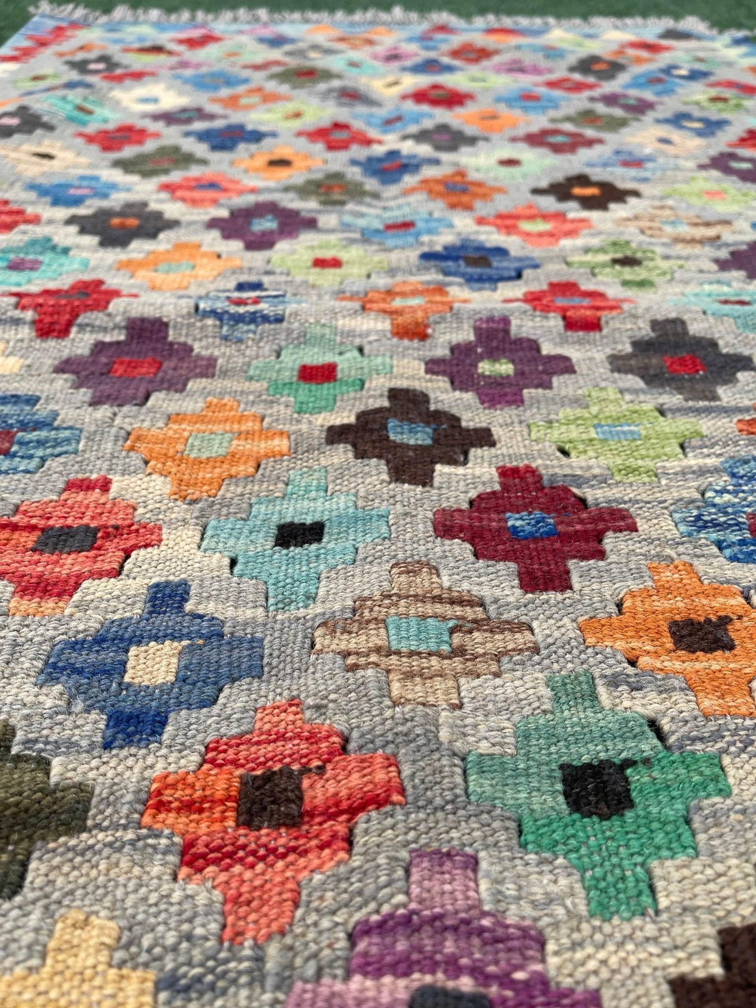 Kazak - 126x76 CM (4.1x2.5 ft)