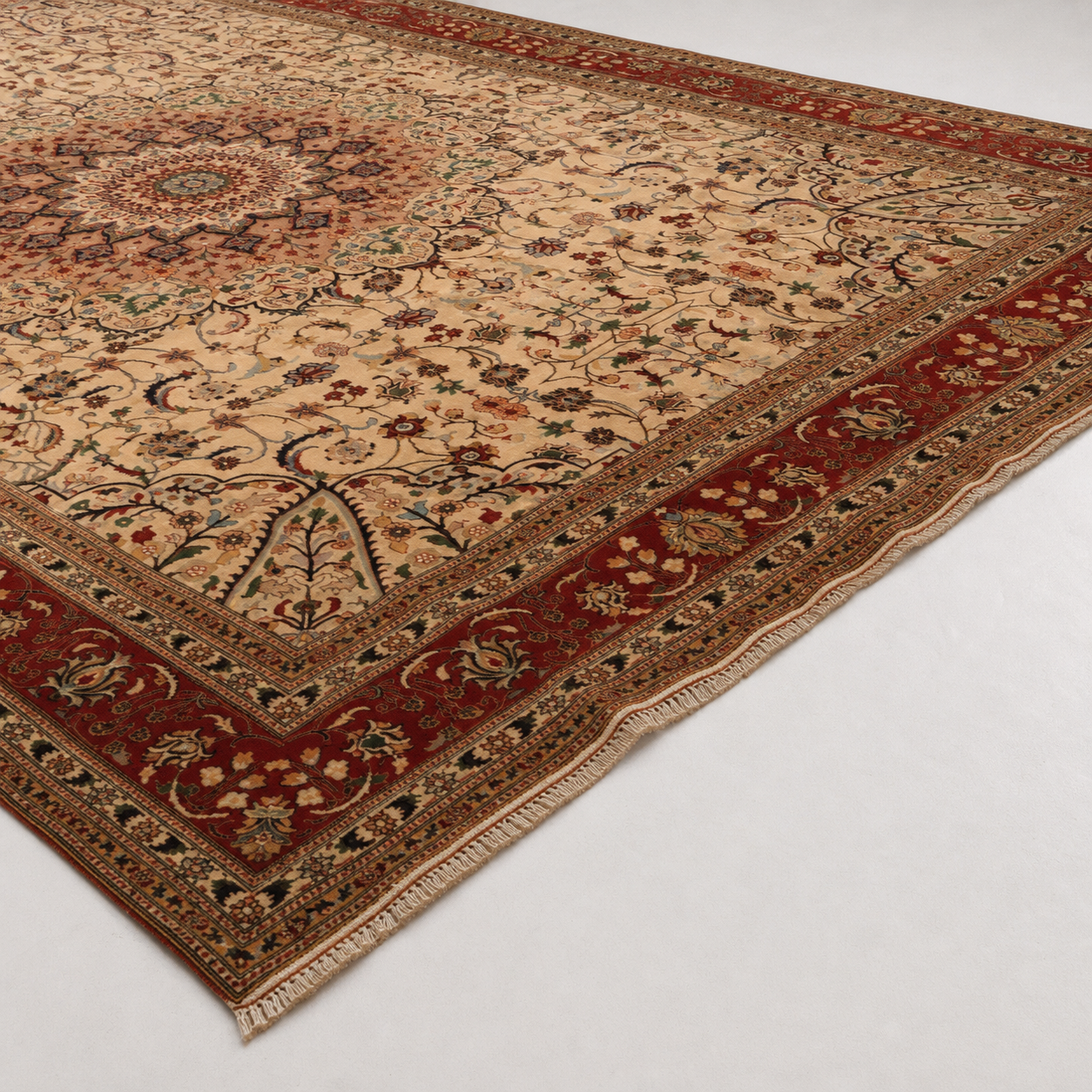 Gulshan-e-Herat Afghan Ghazni wool rug, hand-knotted detail
