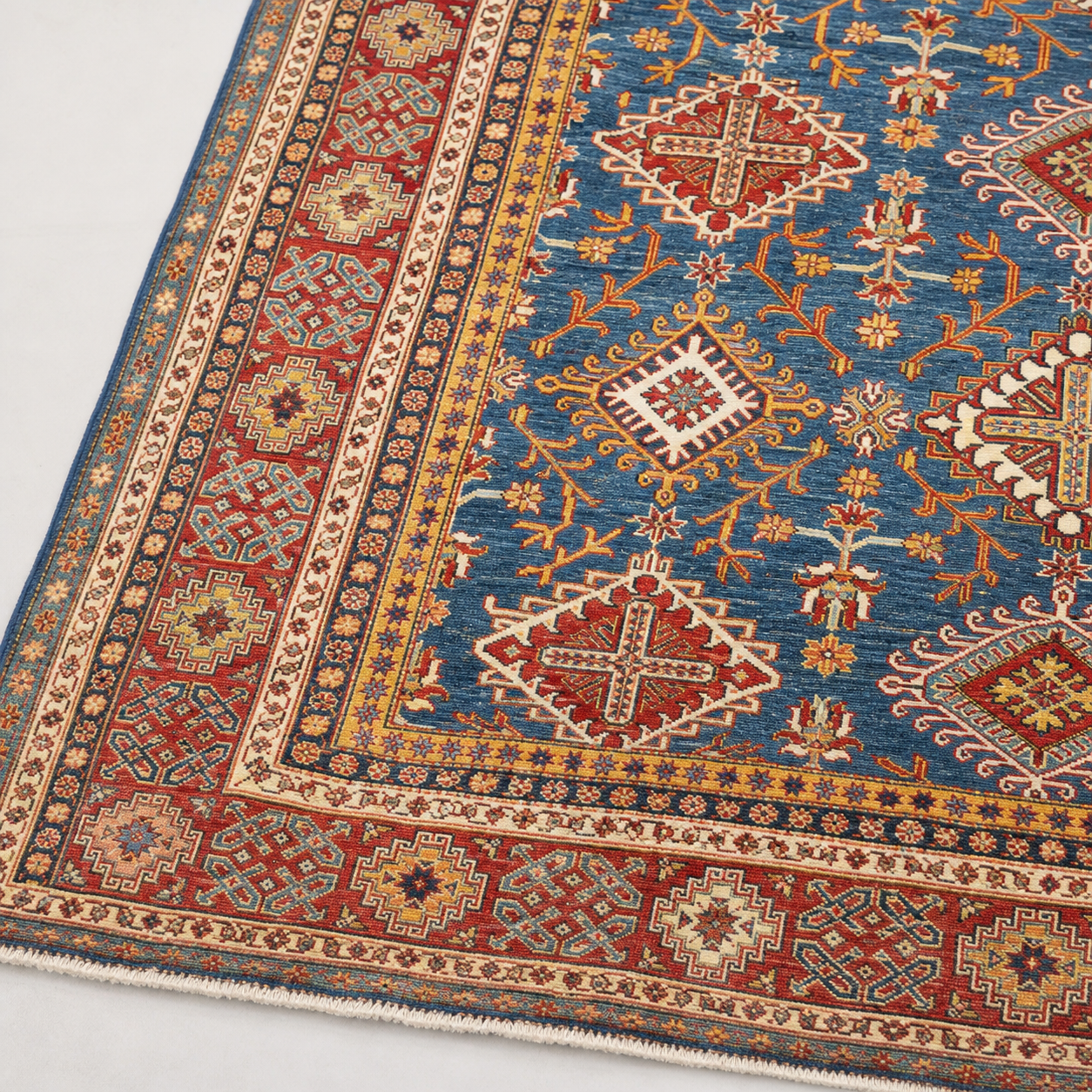Koh-e-Herat Afghan Ghazni wool rug, hand-knotted detail