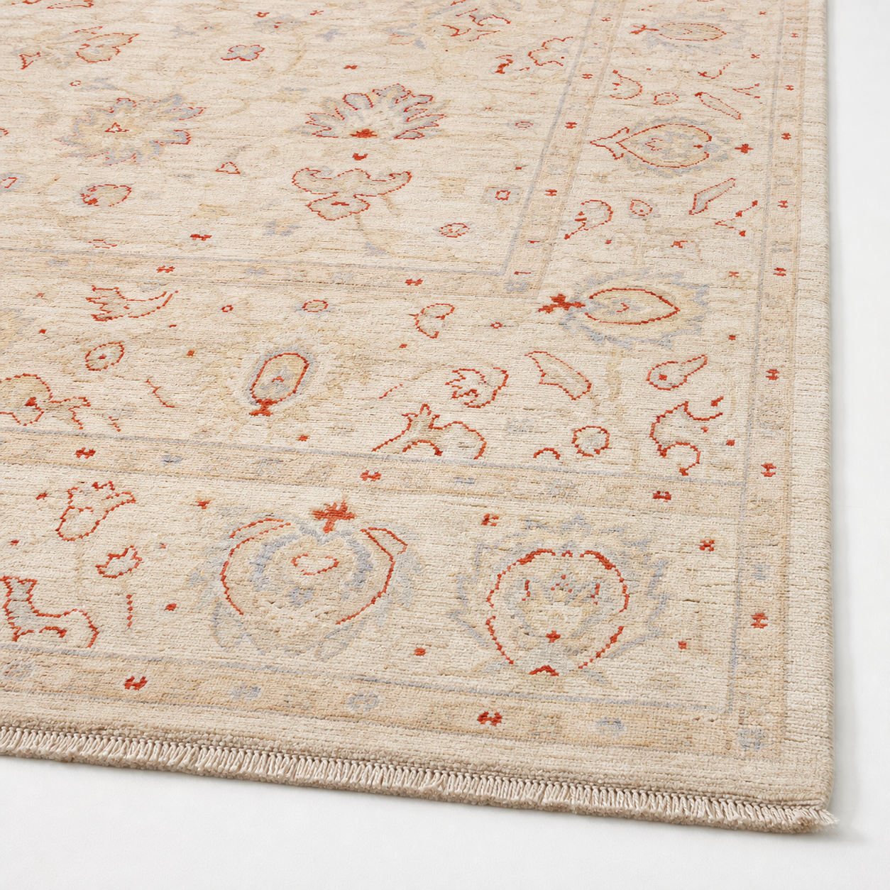 Nur-e-Ghazni Afghan Ghazni wool rug, hand-knotted detail
