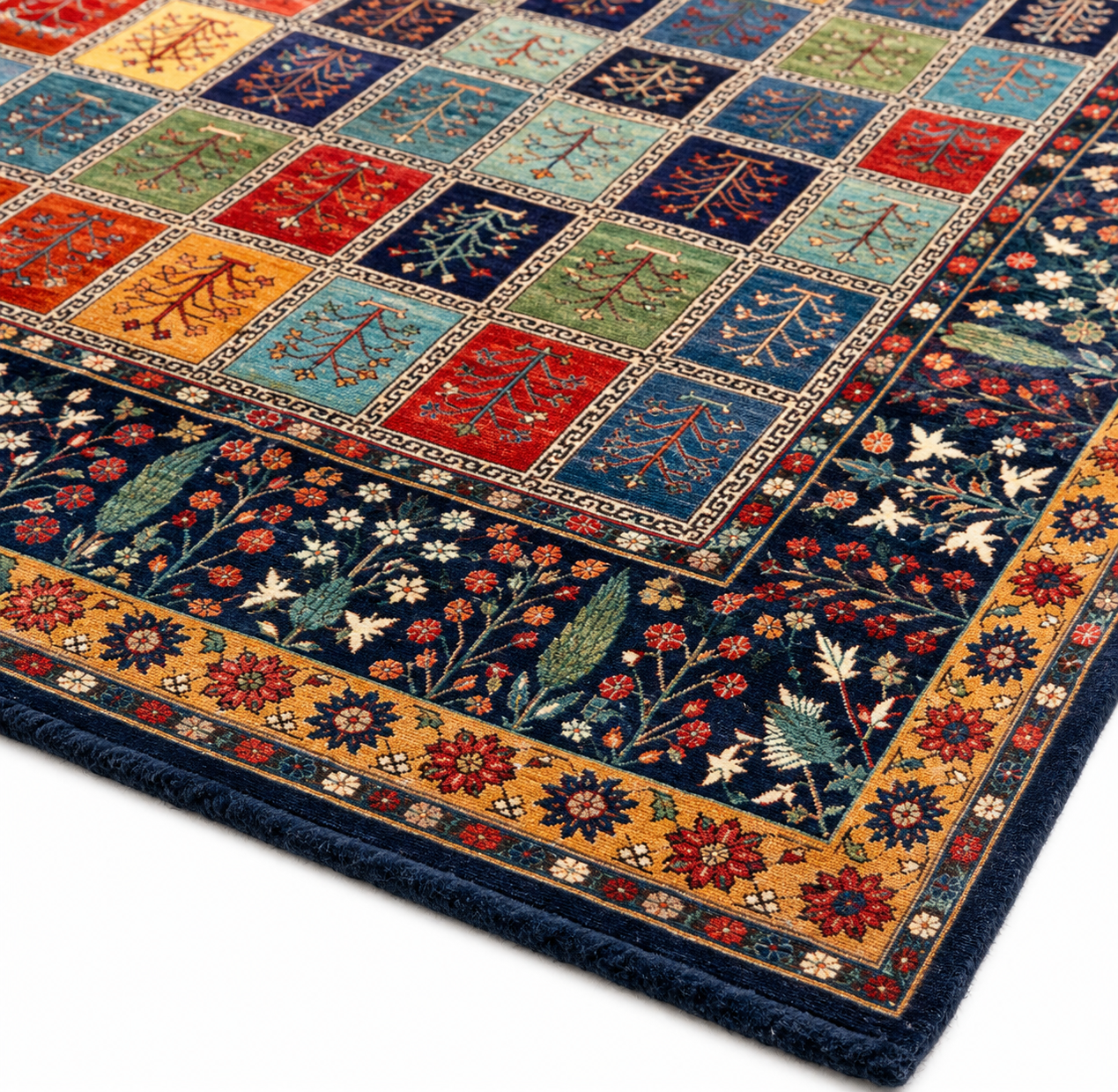 Haft-Rang-e-Balkh Afghan Ghazni wool rug, hand-knotted detail