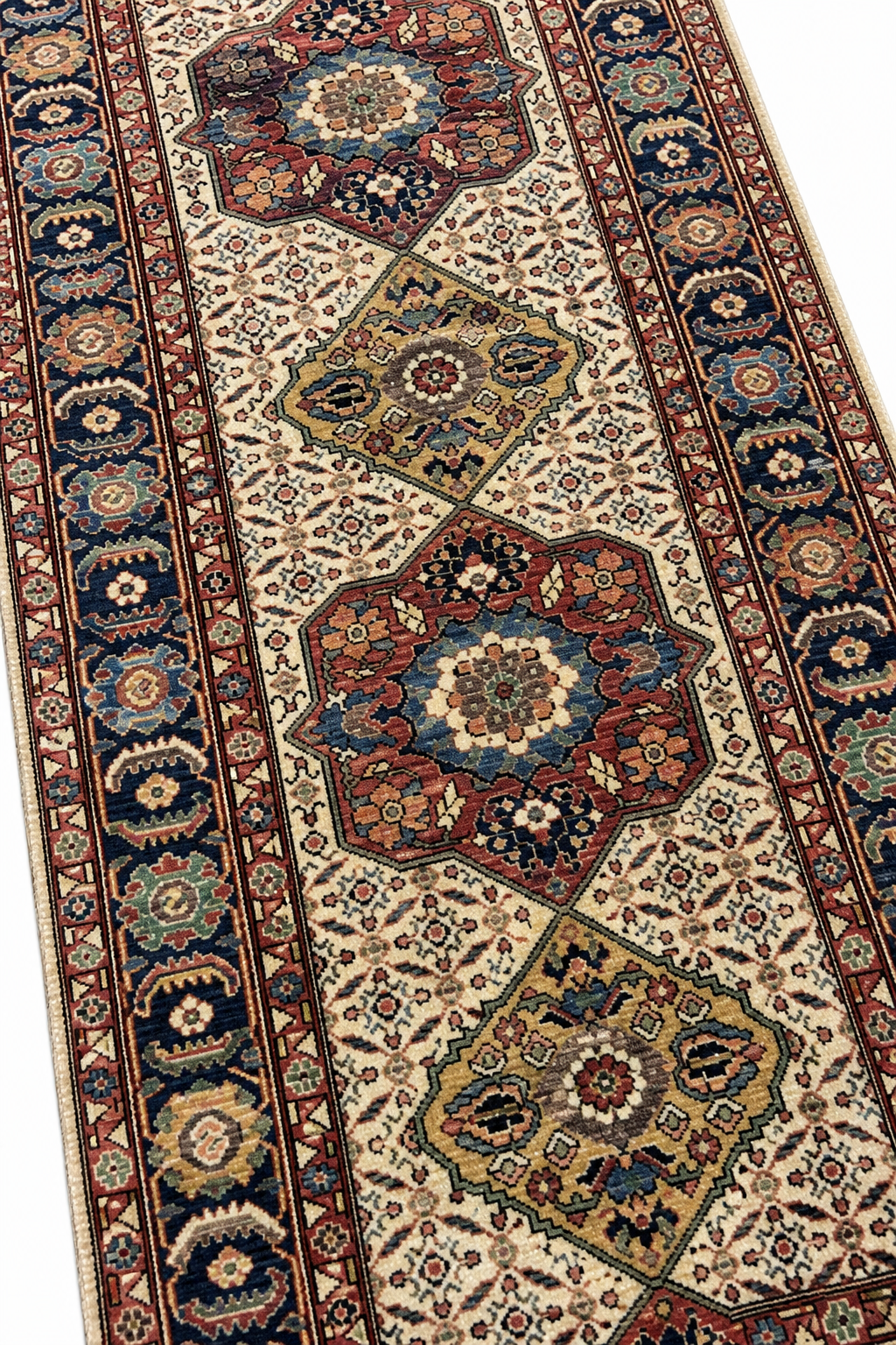 Rah-e-Herat Afghan Ghazni wool rug, hand-knotted detail