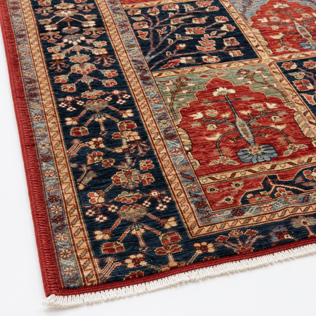 Baghcheh-e-Kabul Afghan Ghazni wool rug, hand-knotted detail