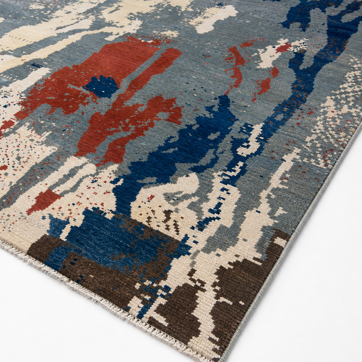 Naghsh-e-Baran Afghan Ghazni wool rug, hand-knotted detail