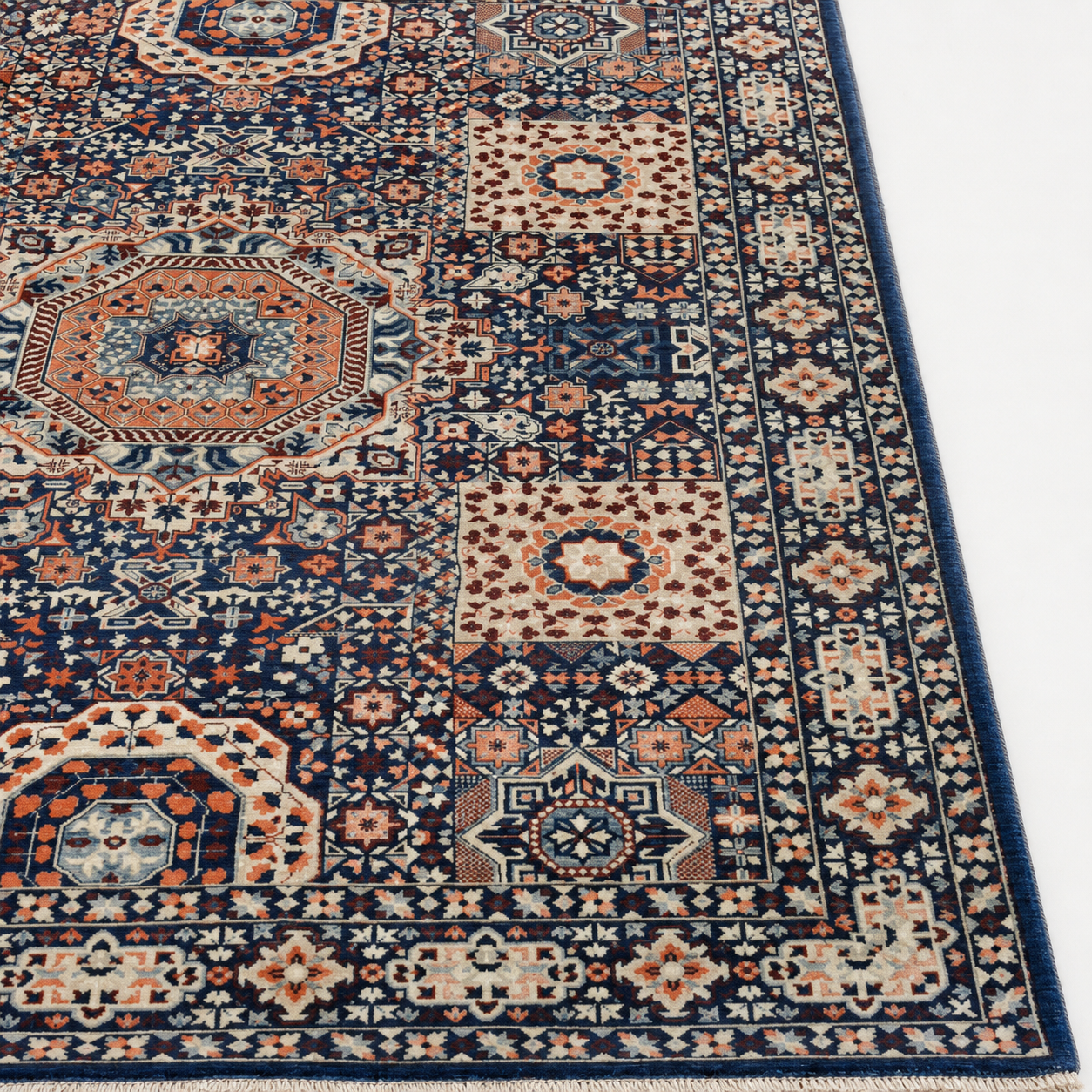 Mehrab-e-Lajvard Afghan Ghazni wool rug, hand-knotted detail