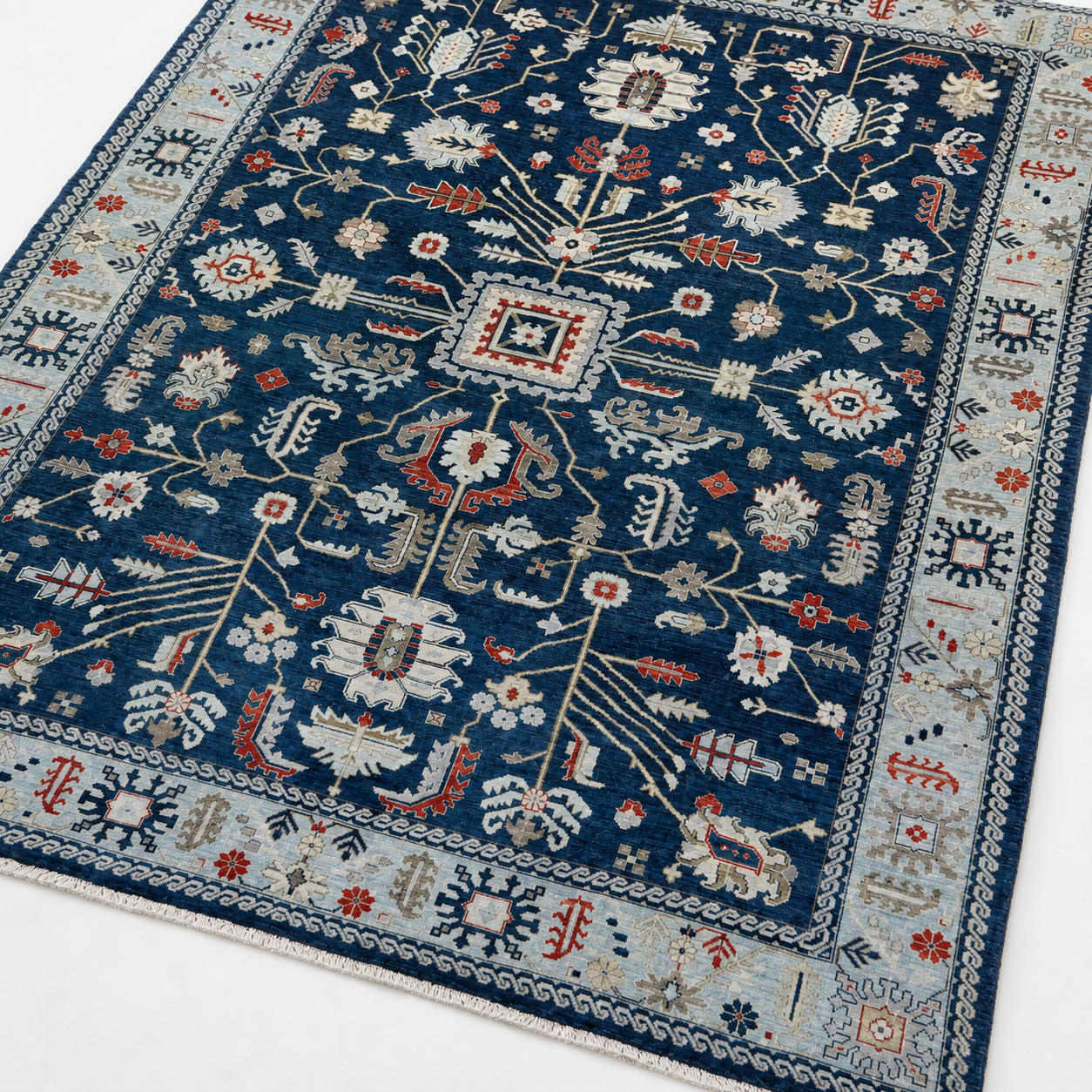 Shabahang-e-Kabul Afghan Ghazni wool rug, hand-knotted detail