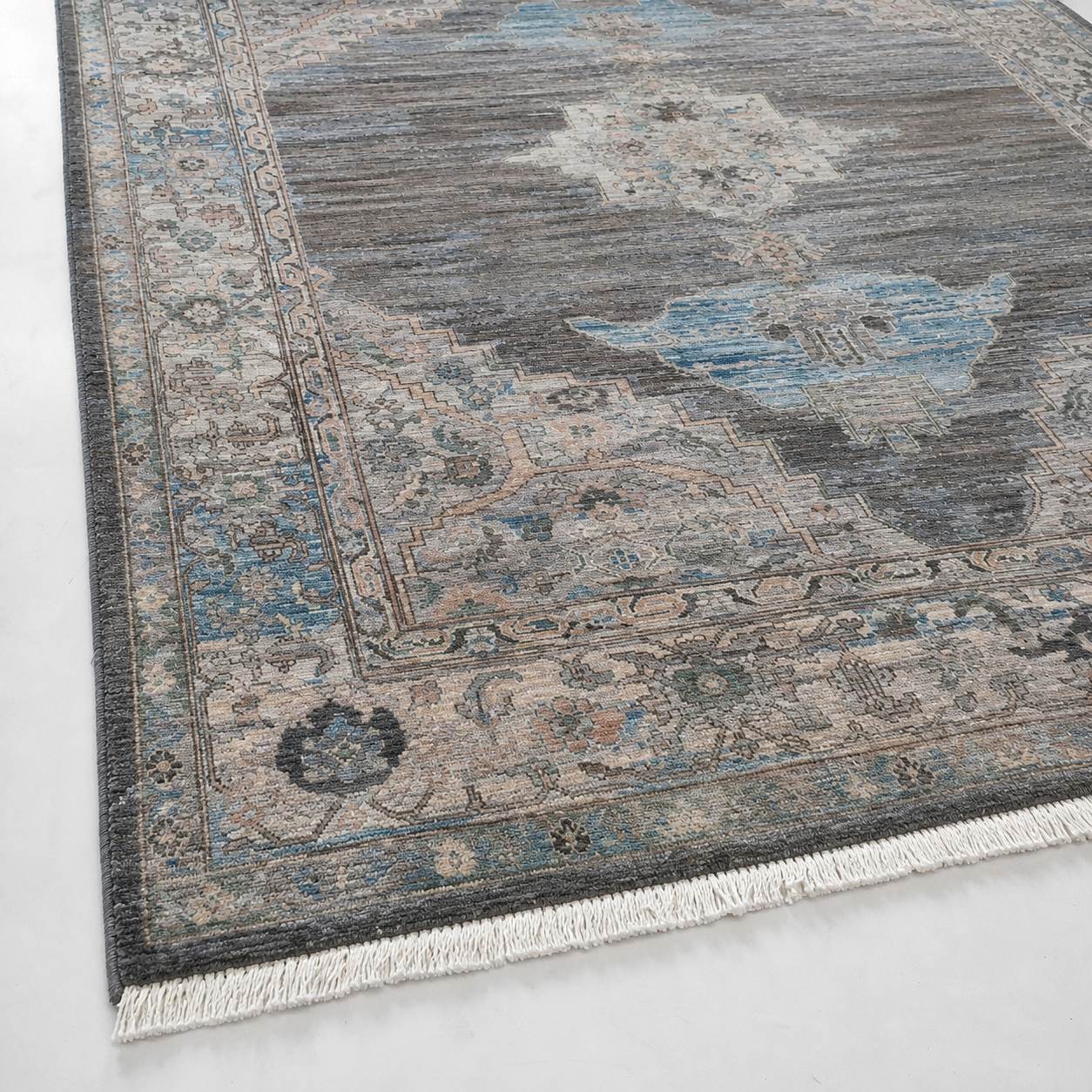 Darya-e-Sang Afghan Ghazni wool rug, hand-knotted detail