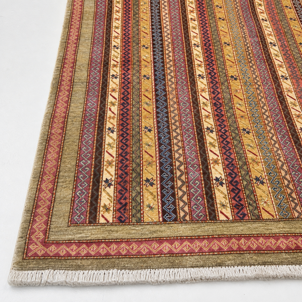 Rasta-e-Qandahar Afghan Ghazni wool rug, hand-knotted detail