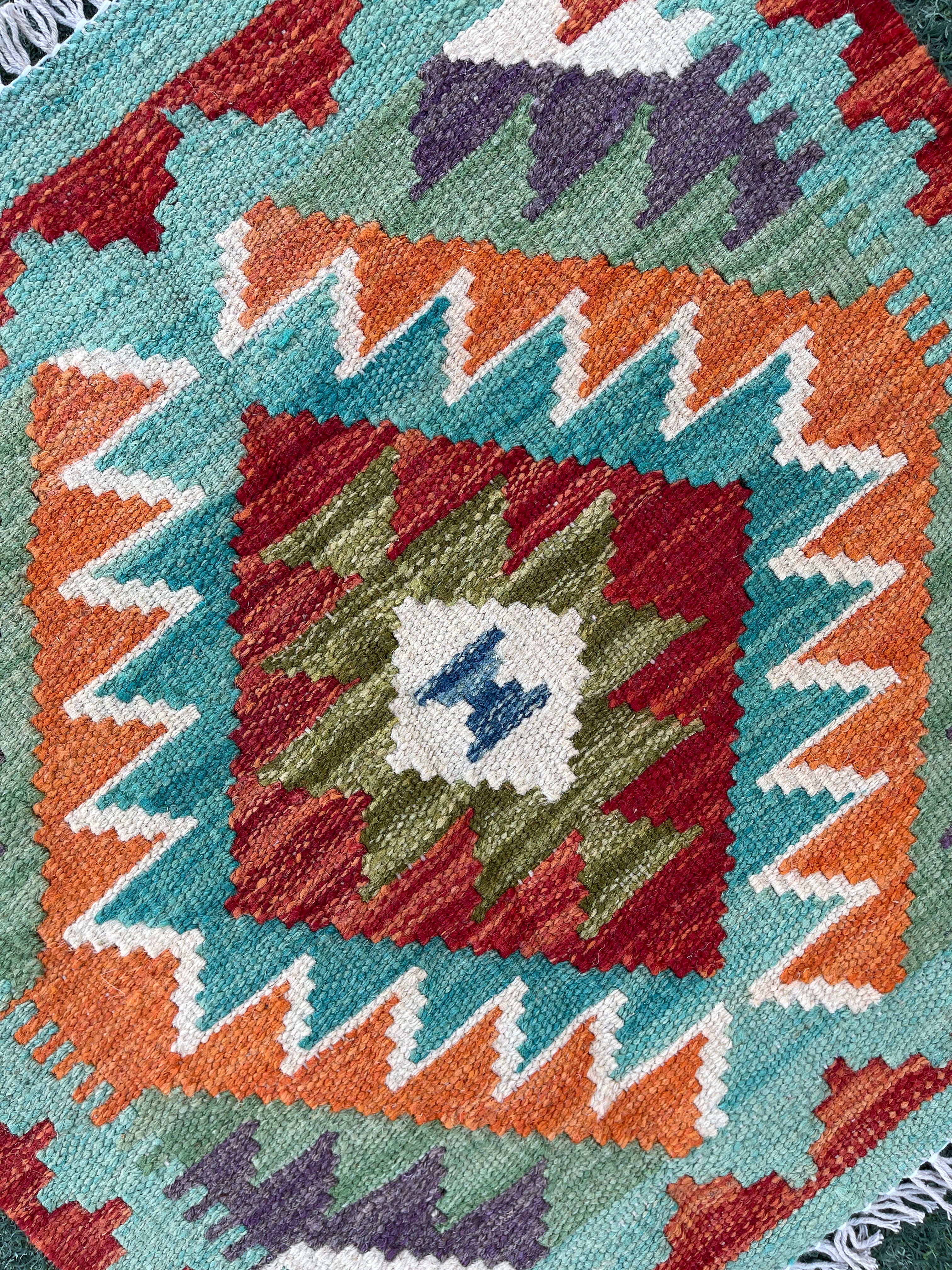 Mini Faryab 38 - ~ 50x50 cm Jerm | جِرْم 